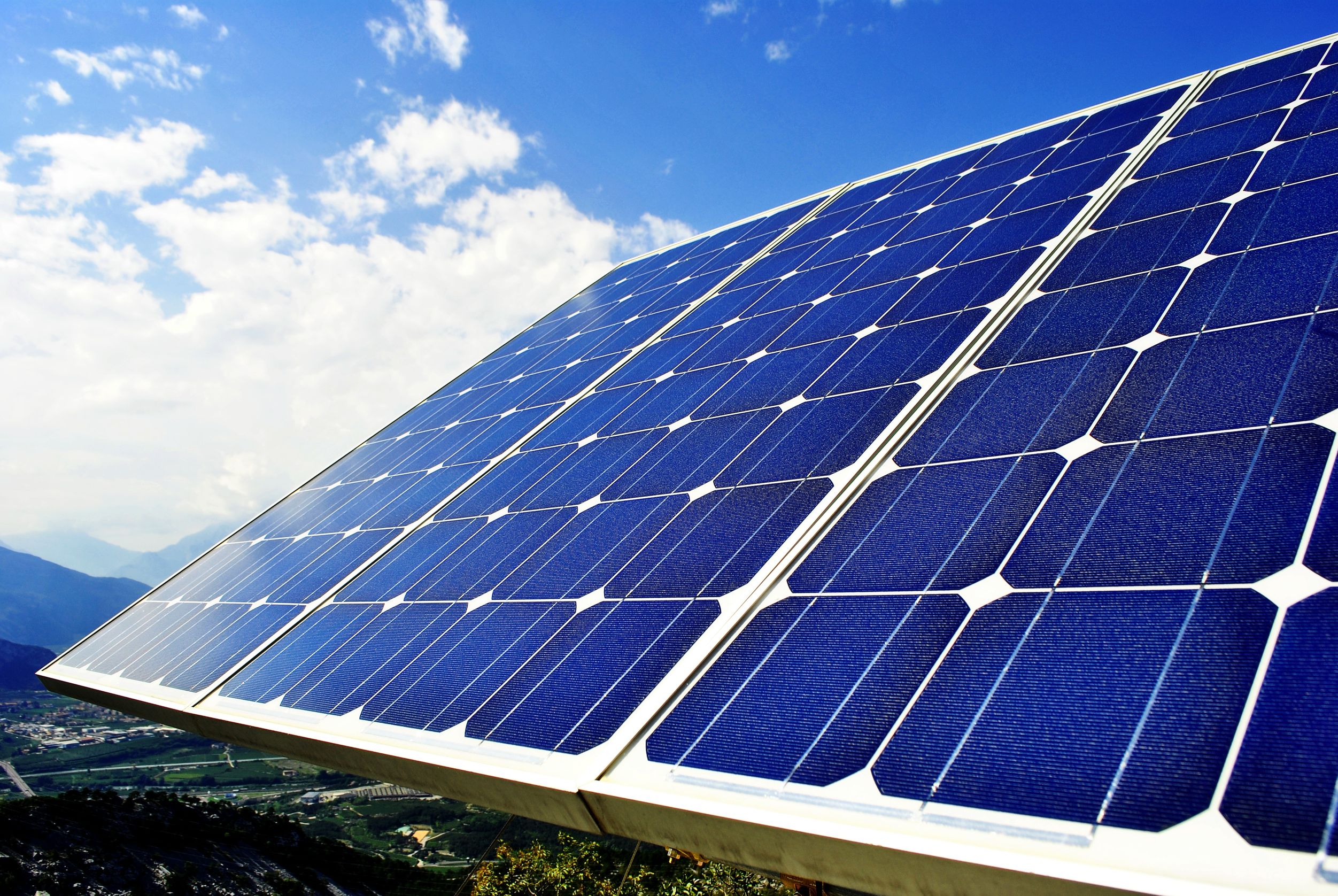 Thinking About Solar Panels? Why They Can Benefit Anyone in Rancho Cordova
